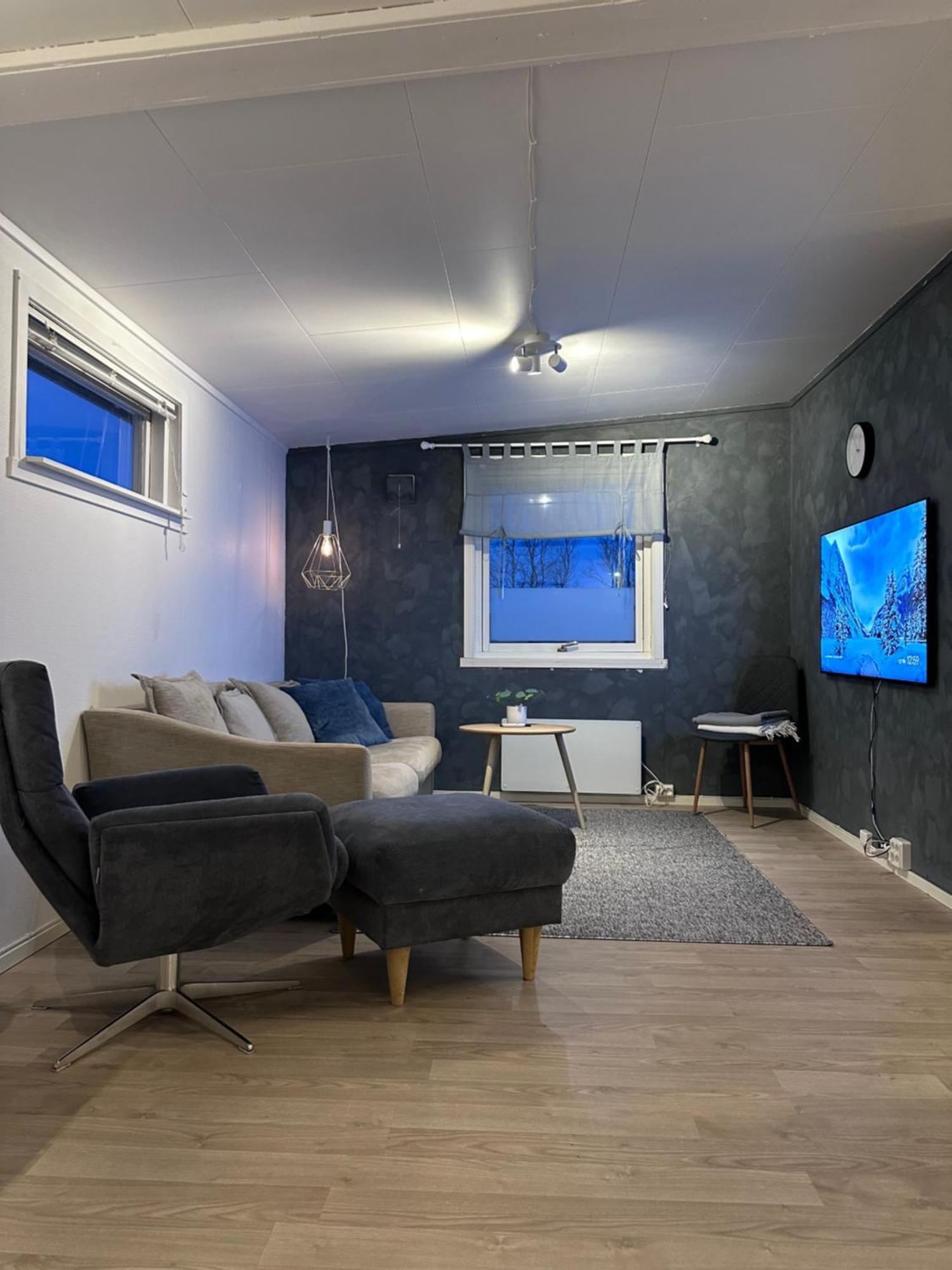 Fin Sentral Leilighet I Lakselv! エクステリア 写真